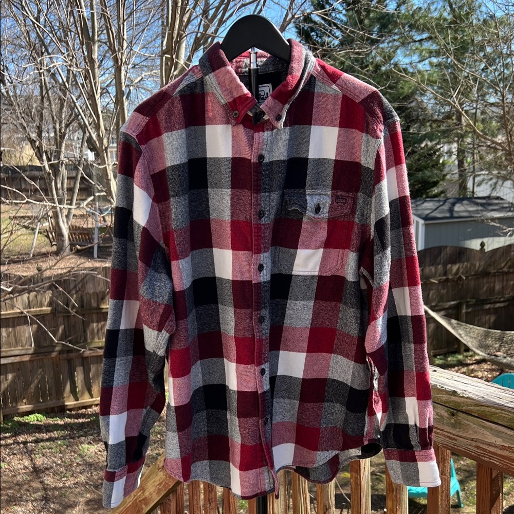 Woolrich Men's Casual Flannel Plaid Shirt - Red, Black, White